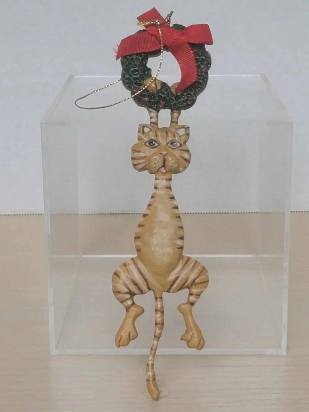 Vintage Kurt Adler Hand Painted Tabby Resin Cat Wreath Red Bow Ornament  7 in